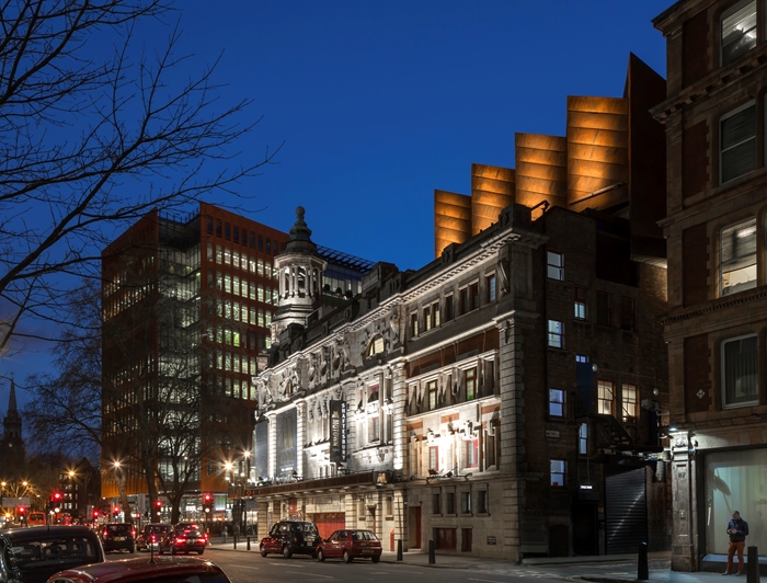ShaftesburyTheatre2507PeterCookWEBIMAGE1jpg