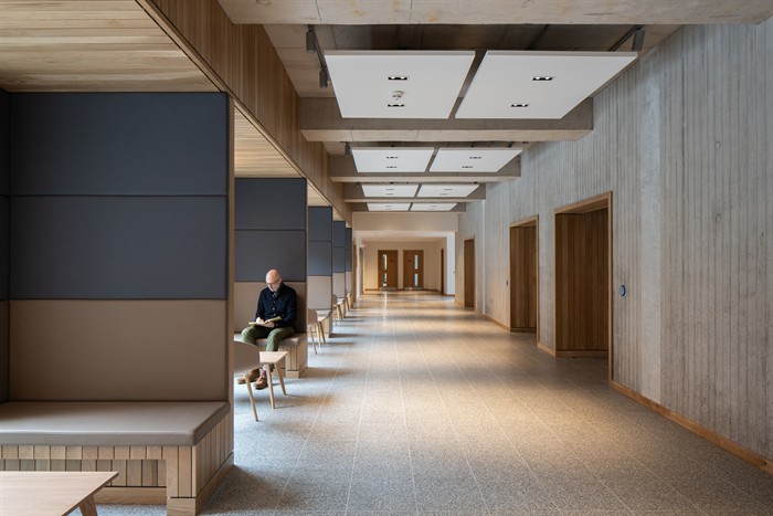 Student Hub Queens Business School BelfastDonal McCannWEBIMAGE6jpg