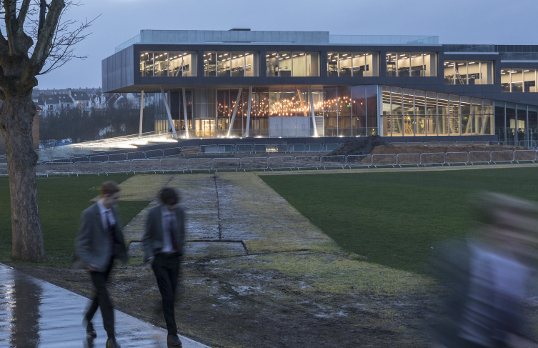 Brighton College - School of Science and Sport © Laurian Ghinitoiu