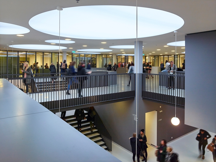 UniversityofAmster1831TimSoarWEBIMAGE9jpg