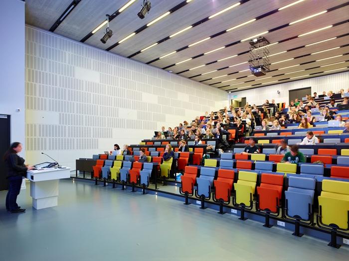 UniversityofAmster1831TimSoarWEBIMAGE10jpg
