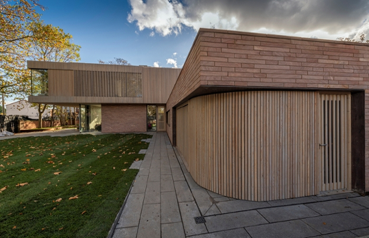Farnworth House