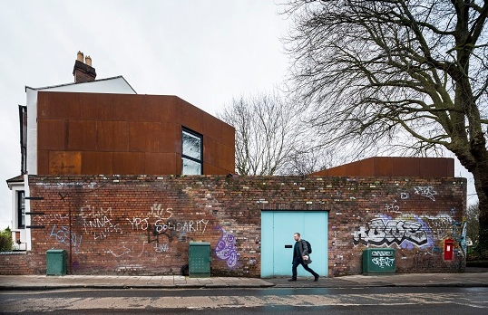 Corten Courtyard House