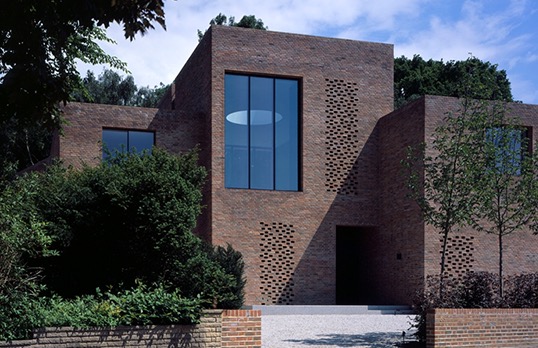 Highgate House by Helene Binet