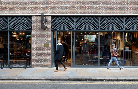 Redchurch Street by Ioana Marinescu