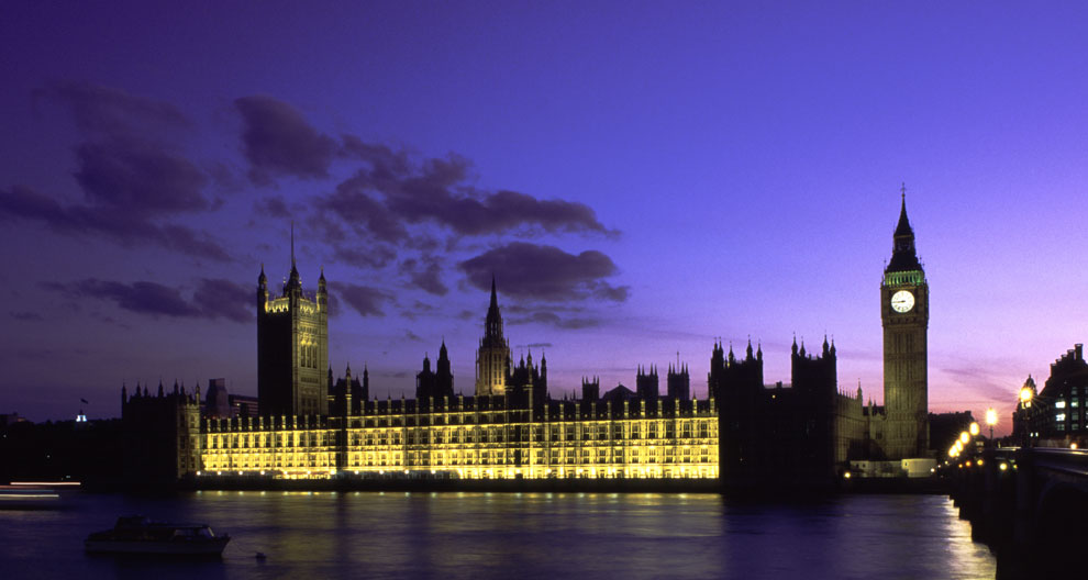 Houses of Parliament, Palace of Westminster, London, at dusk photographed by Pawel Libera